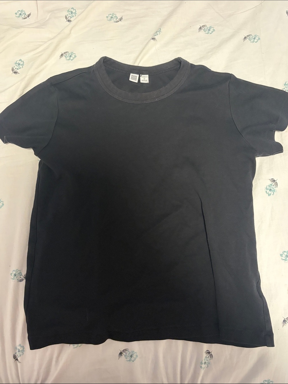 Uniqlo Women's Black Short Sleeve Crewneck Tee